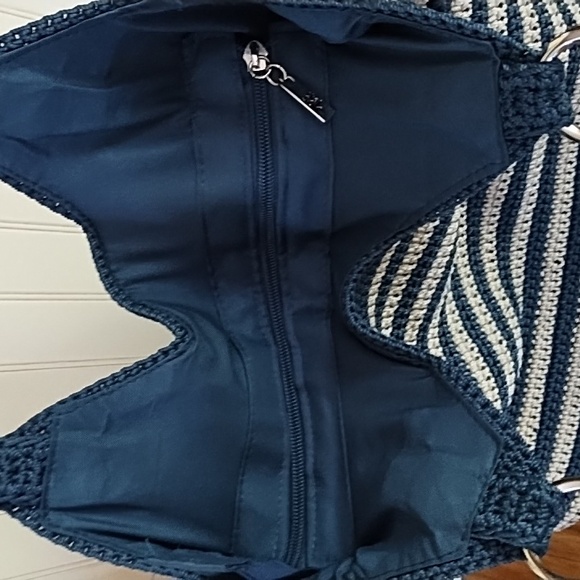 THE SAK Indio Crochet Gypsy Shoulder Bag - Picture 3 of 13